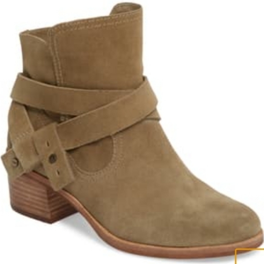 Ugg Elora suede bootie